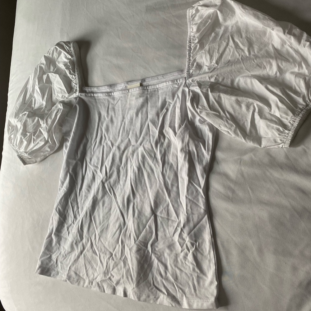 White top - Picture 2 of 2